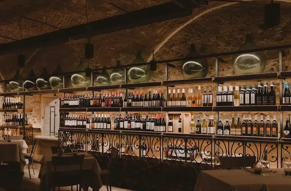La parete dei vini